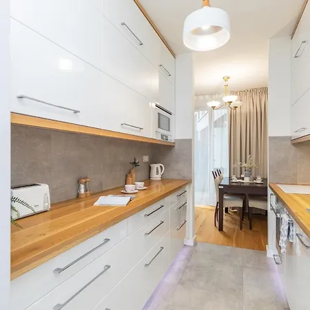 Superapart Bobrowiecka 11d - Obok Centrum Olinek * Warsaw