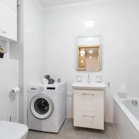 Superapart Bobrowiecka 11d - Obok Centrum Olinek Warsaw